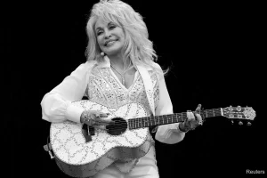 DOLLY PARTON